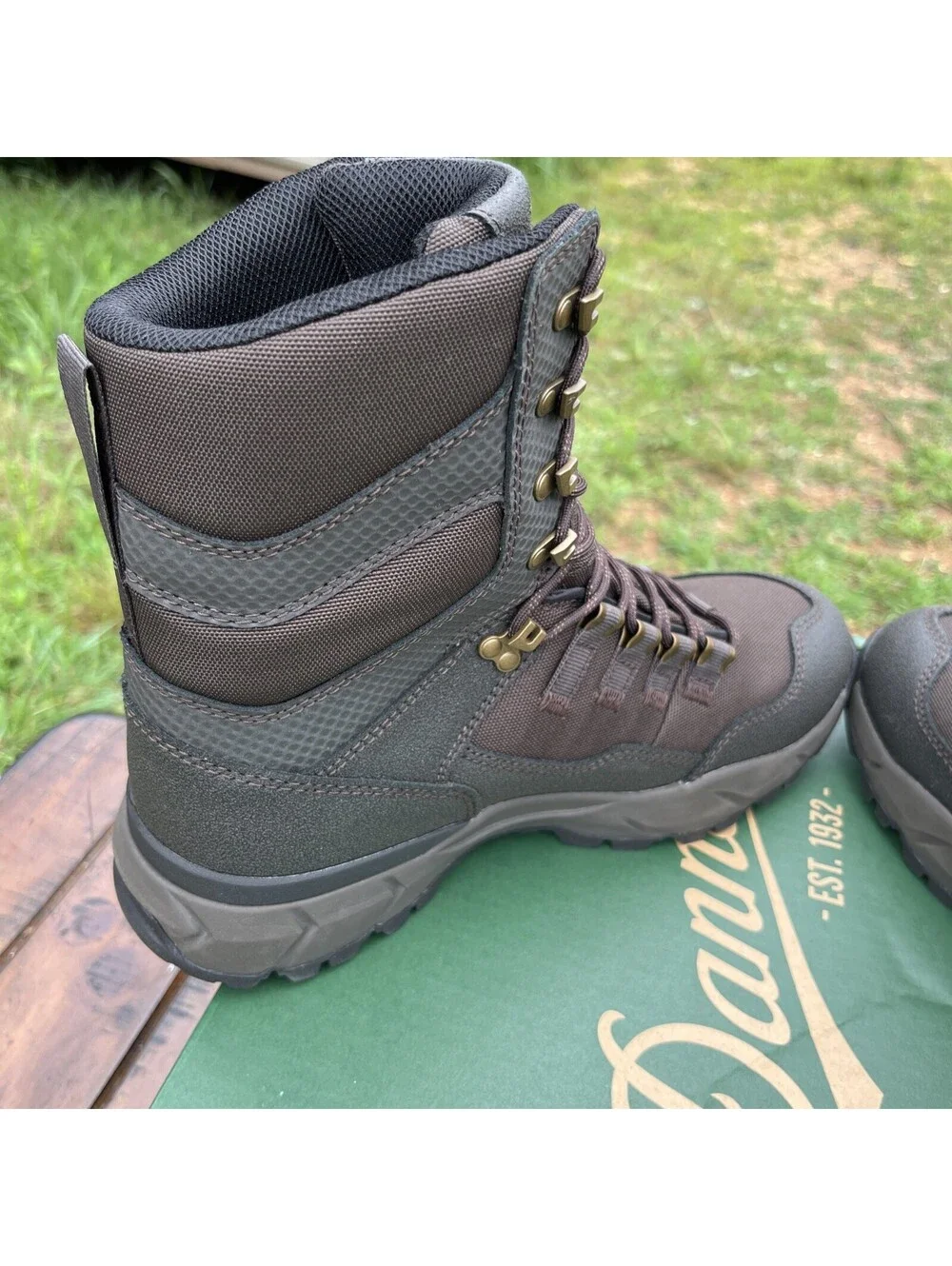 New Danner Vital 8” Dry Waterproof/ Plyolite Midsole Mens Size 8 Brown $210 MSRP